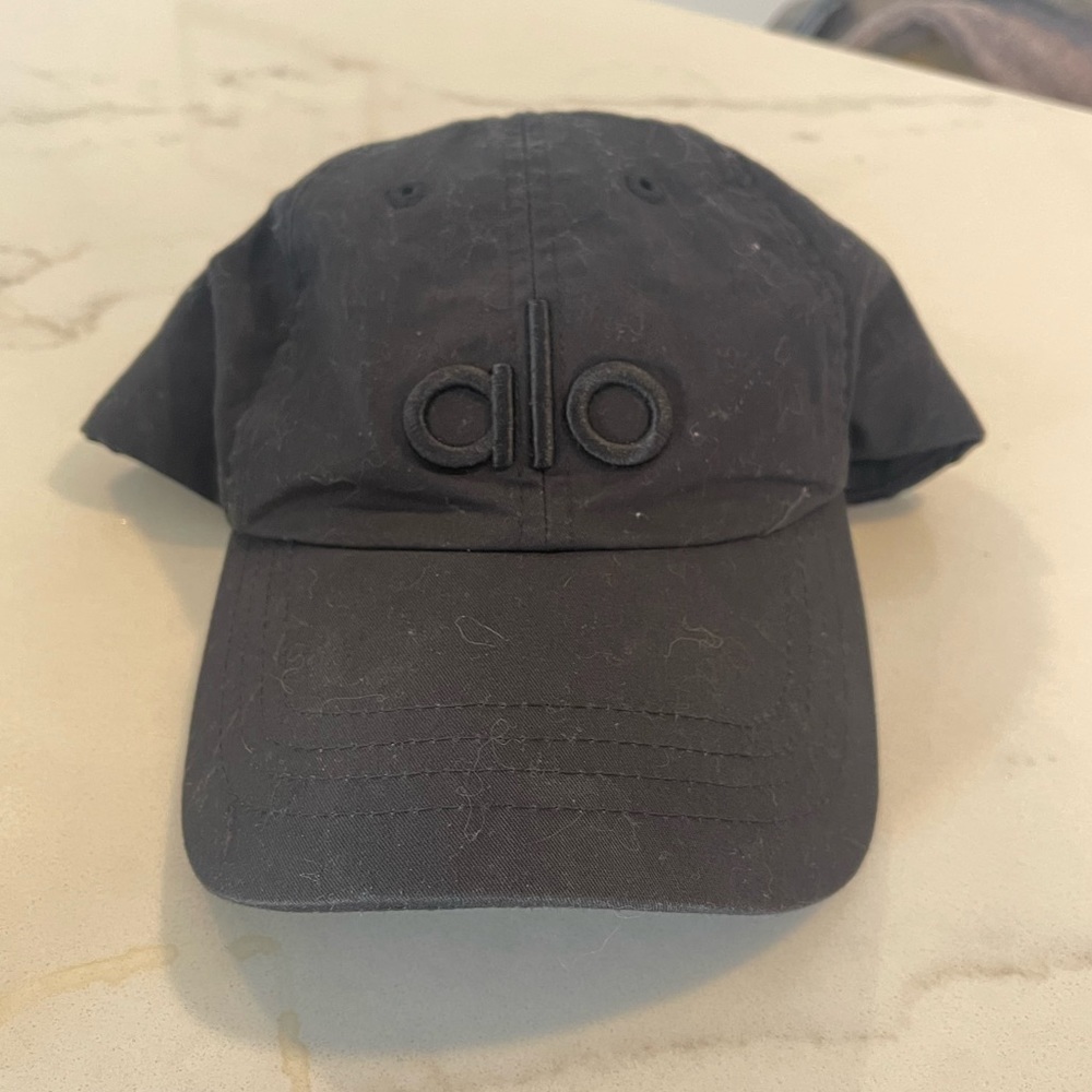 Alo off duty black cap.